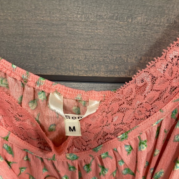 Womens’ Sleeveless Romper with Pockets - Picture 7 of 7